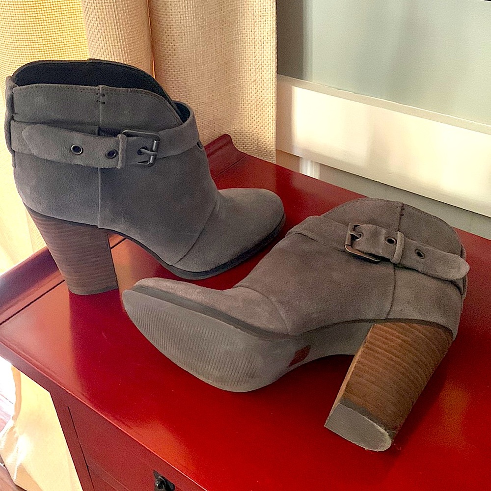LUXE by Justfab booties